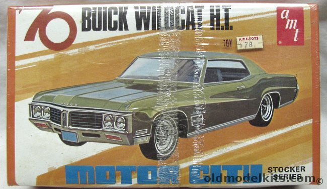 AMT 1/25 1970 Buick Wildcat 2 Door Hardtop - Motor City Stocker Series, X853-100 plastic model kit